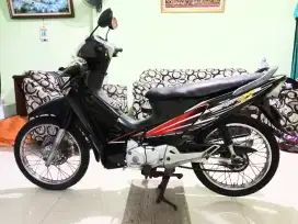 Dijual Honda Supra x 125 thn 2007 mulus komplit DKI