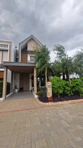 Dijual Rumah Minimalis 2 Lantai Cluster Parkland Podomoro L6, Karawang