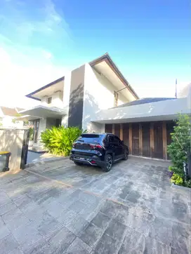 Dijual Rumah Cantik Modern 2 Lt di Perumahan Elite Puri Bintaro