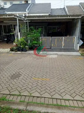 Dijual Rumah Lokasi Strategis di Kawasan Cibubur Country !