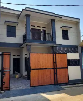 RATNA JATIKRAMAT BEKASI RUMAH BARU KOKOH 2 LT DEKAT JALAN RAYA 307