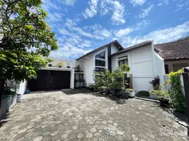 Dekat Padma Rumah Old Money di Ciumbuleuit Bandung