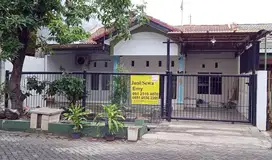 Rumah di Kutisari Indah Utara