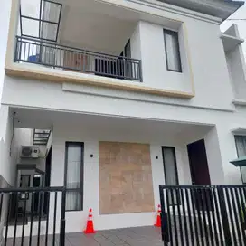 Rumah siap huni Area Bsd di Bumi Puspitek Asei