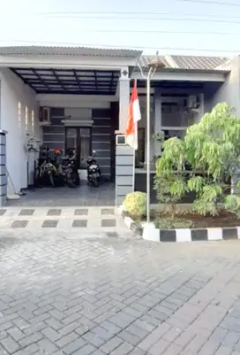 Rumah di Perum Star Safira Bohar Taman Sidoarjo
