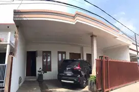Dijual Rumah SHM Siap Huni Luas 190 m di Kranggan Permai Cibubur