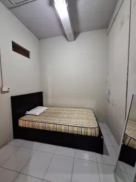 PRIME AREA RUMAH KOST DEKAT GAJAH MADA PLAZA DAN MRT