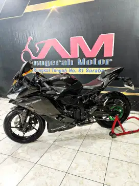 Zx25r 4cilinder km.8rb Black glossy super mwh14.Anugerah motor rungkut