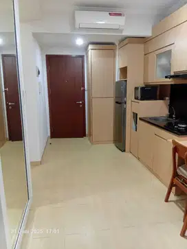 Disewakan Apt Signature Park 2BR Hook Furnish View MT Haryono