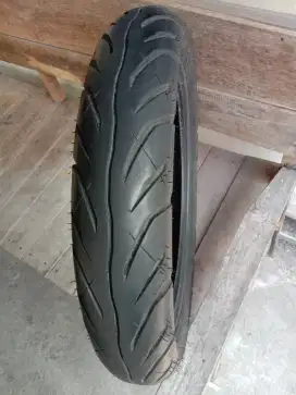 Ban TUBELESS Metic 90/90-14 masih seperti baru