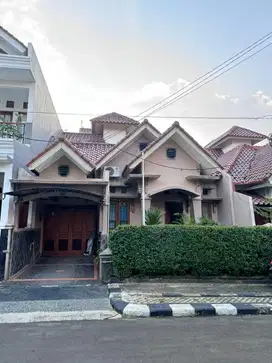 Dijual rumah pesona khayangan depok