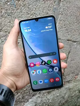 SAMSUNG A06 RAM 4/64
