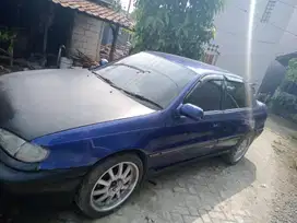 Hyundai Elantra 1995 Bensin