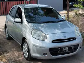 Nissan March 2011 Bensin