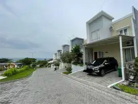 Rumah minimalis siap huni , harga miring , dekat dengan kampus Undip