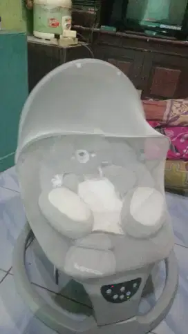 Dijual ayunan bayi elektrik