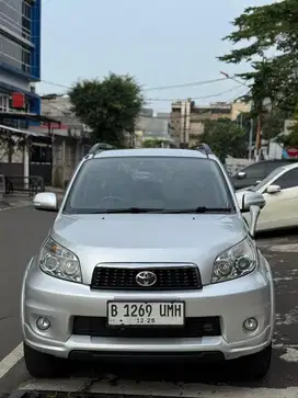 Toyota rush g 2015 at