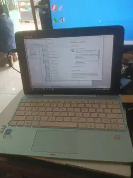Laptop 2in1 merk Asus Transformer