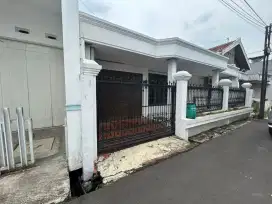 Rumah hommy , asri , nyaman