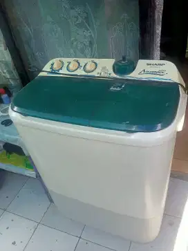 Mesin cuci Sharp 2 tabung minus pemakaian