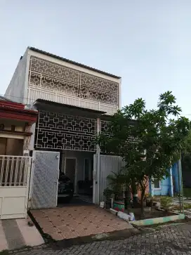 Jual rumah murah 2 lantai Perumtas 3