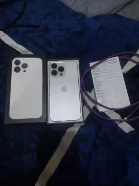 Iphone 13 pro 256gb White ex garansi resmi ibox