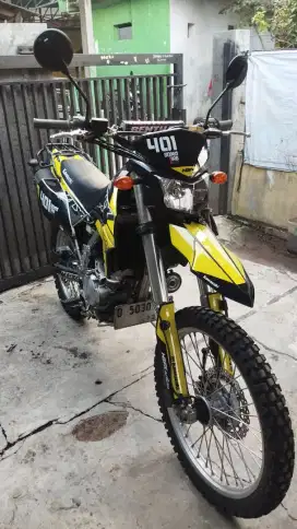 Kawasaki KLX 250 tahun 2015