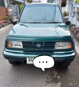 Suzuki Escudo Nomade Th 2000 MT Hijau