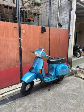 VESPA EXCEL TAHUN 2001