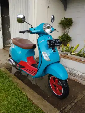 Vespa lx 125 3v iget 2018 
Surat lengkap plat B pajak off 2x .