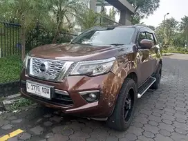 Nissan Terra 2.5 VL 4x2 AT 2018 – SUV Gagah, Mewah, Siap Touring!