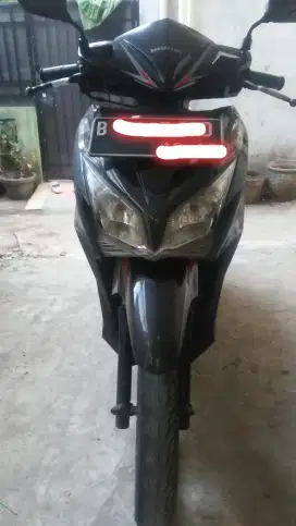 Jual motor Vario 125 Old 2013