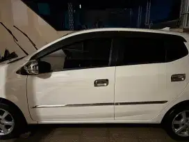 Toyota agya 2014 putih G