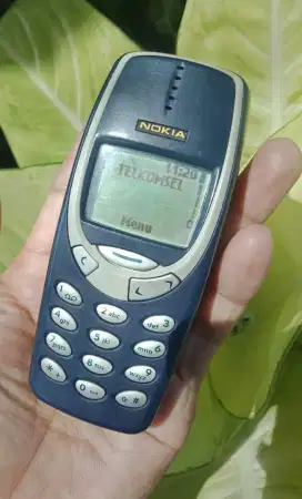 The nokia 3310 nostalgia masih ori bagus siap pakai sehari-hari.
