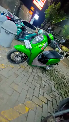 Honda Scoopy 2016