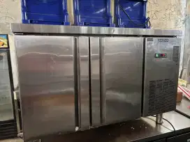 Undercounter chiller masema 2 pintu uk 120x70x83 
Hrg 5 jt
