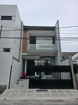 Rumah Mewah 2 Lantai Di Perum. Nginden Intan Timur Dekat Pom Bensin