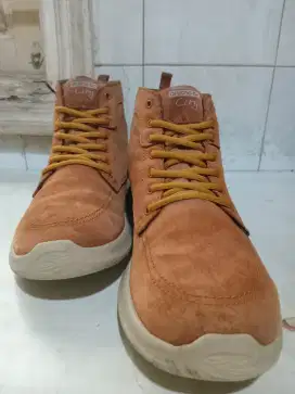 Skechers on the go city