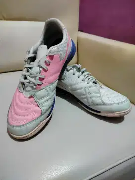 Sepatu futsal specs metasala size 41