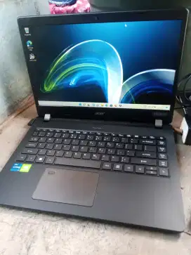 ACER Travelmate P214 Core i7