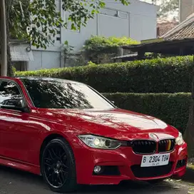BMW 320i 2014 Bensin