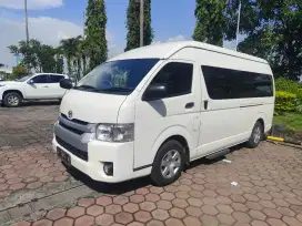 Hiace Commuter 2021