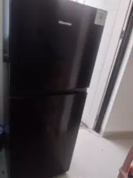 Kulkas hisense 2 pintu