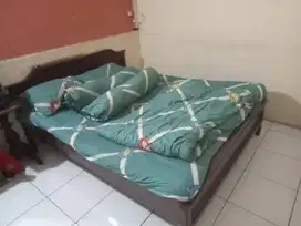 Kasur Kapuk 180 x 200 plus Dipan dan Set Bantal