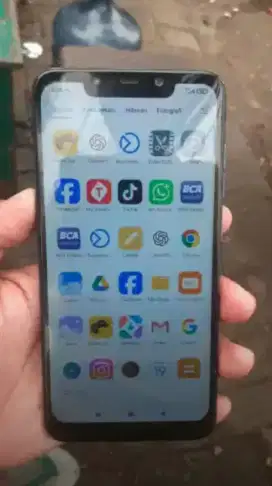 Poco F1 seken memuaskan 6/128