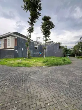 Dijual Tanah Kavling Hook di Jalan Raya Telaga Golf Kota Araya, Malang
