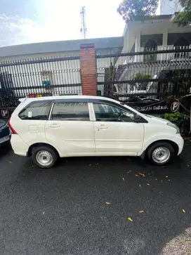 DIJUAL : Daihatsu Xenia tipe R 2012 (manual) #PutihBersih