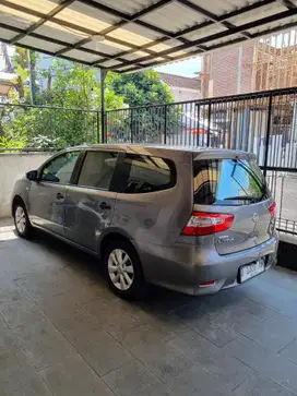 Grand livina SV A/T 16