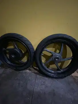 Velg vario 125 super old kzr + ban maxxis diamond
