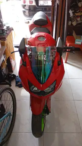 KAWASAKI NINJA 2011Istimewa
